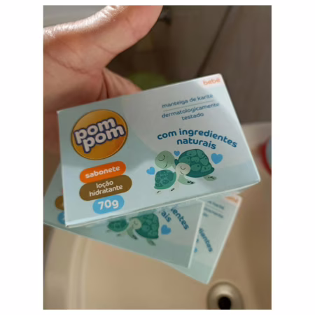 Kit Sabonete em Barra Pom Pom Loção Hidratante com 5 unidades de 70g cada • A