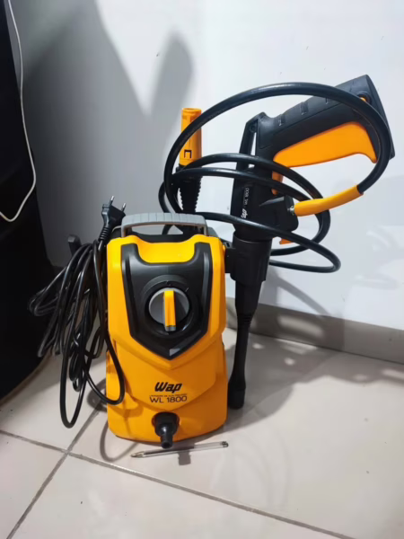 Lavadora De Alta Pressão Compacta Wap Wl 1800 1400w 1500psi 360l/h 127v Amarelo 60 Hz