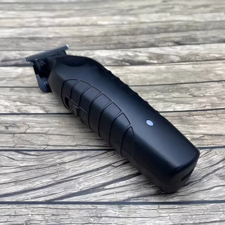 Máquina de Cortar Cabelo Kemei KM-2299 Profissional com Carregamento USB