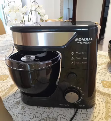 Batedeira Planetária, Mondial, 700w - Bp-01p-b Preto 127v 60 Hz