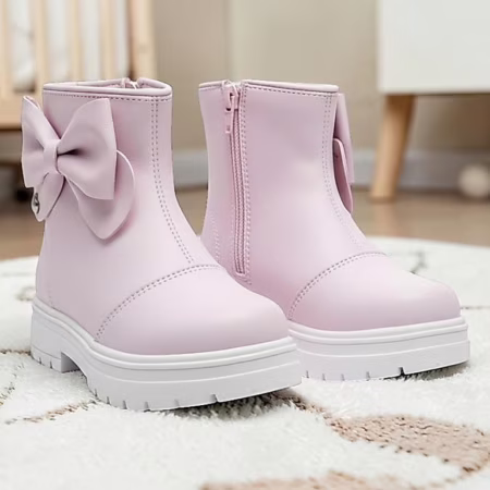 🛍️ Bota Infantil com Laço Delicada e Confortável