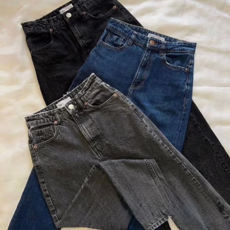 Calça Mom Jeans Cintura Alta Marmorizada