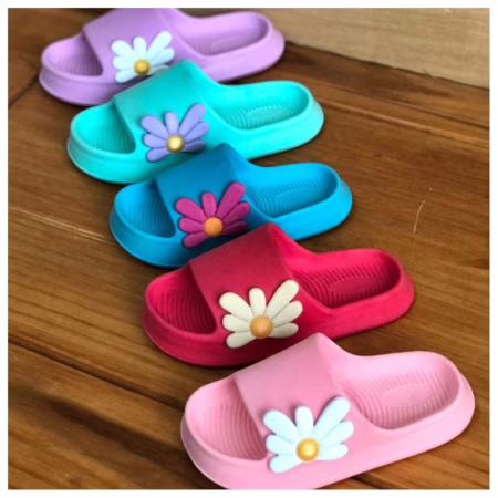 Chinelo Nuvem Infantil Menina Margarida Slide Super Macio Resistente Leve Confortável Antiderrapante