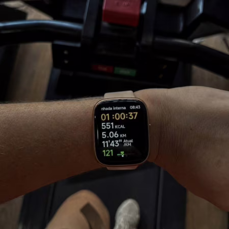 🚨 Relógio Smartwatch Bettdow Fb041 47 mm Esportivo Alexa E Gps 1.85 Cor Rosa