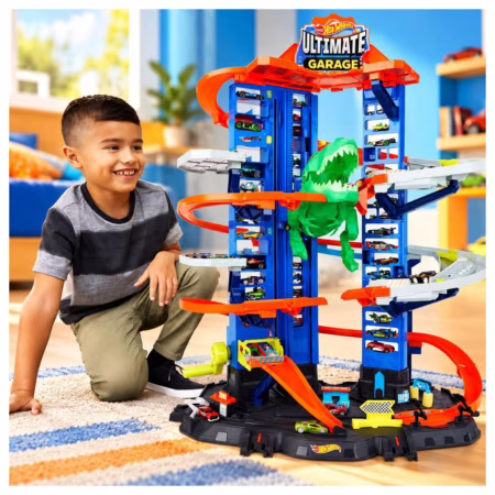Kit Caminhão Hot Wheels Ultimate Garagem Roubo T-Rex Mattel. Pista gigante com lançador, rampas e ataque do T-Rex motorizado. Para crianças a partir de 4 anos.