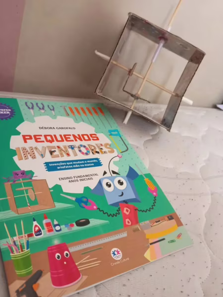 Pequenos inventores Kit com livro + jogo