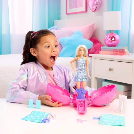Barbie Team Roll and Reveal Pop Star
