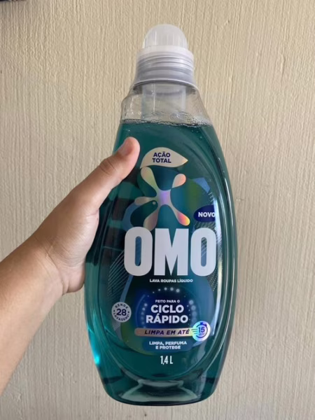 Lava-Roupas Líquido Omo Ciclo Rápido Ação Total Frasco 1,4l