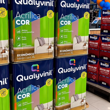 Qualyvinil Acrilica Economica Branco 1 8l Bco Balde Cor Cenoura