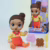 Baby Alive Boneca Bebê Confeiteira Gigi Giggles Morena com Avental e Acessórios de Cozinha