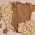 Kit Short Bebê 03 Peças Malha Listrada Bordado Bumbum Menina